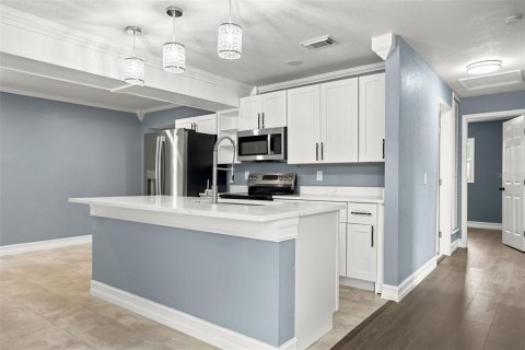 Casa en venta en Altamonte Springs, Florida, 4 dormitorios, 111.95 m2 № 2273224 - foto 3