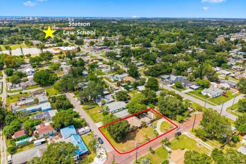 House in Gulfport, Florida 3 bedrooms, 133.87 sq.m. № 2393468 - photo 3