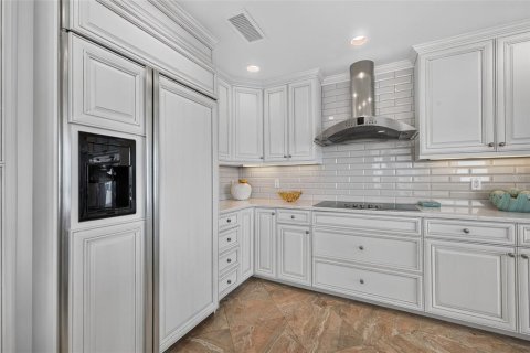 Condo in Saint Petersburg, Florida, 3 bedrooms  № 2384179 - photo 23