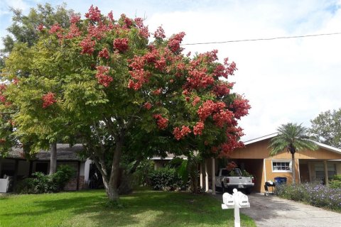 Apartamento en alquiler en Bradenton, Florida, 2 dormitorios, 78.97 m2 № 1872970 - foto 1