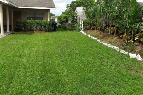 Apartamento en alquiler en Bradenton, Florida, 2 dormitorios, 78.97 m2 № 1872970 - foto 2