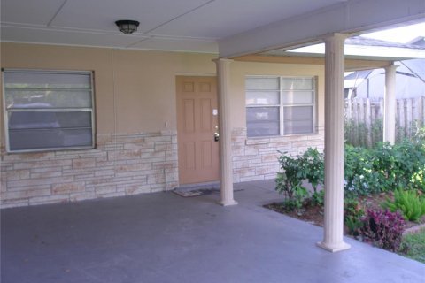 Apartamento en alquiler en Bradenton, Florida, 2 dormitorios, 78.97 m2 № 1872970 - foto 4