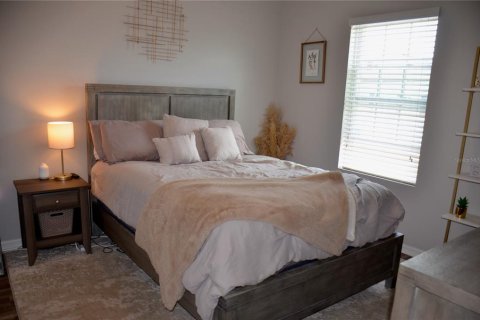 Touwnhouse à vendre à Orlando, Floride: 2 chambres, 106.56 m2 № 1639893 - photo 13