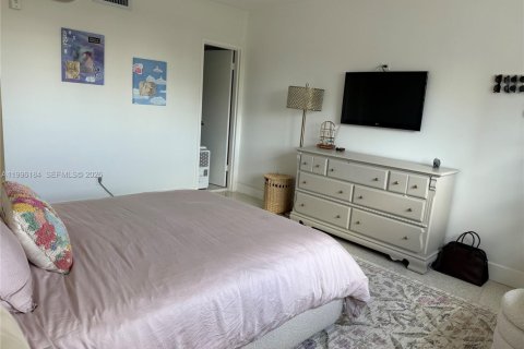 Condominio en alquiler en Bay Harbor Islands, Florida, 1 dormitorio, 85.38 m2 № 2058629 - foto 7