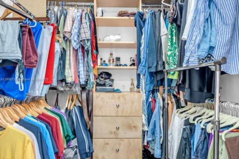 Casa en venta en Miami Gardens, Florida, 3 dormitorios, 141.21 m2 № 2053759 - foto 22