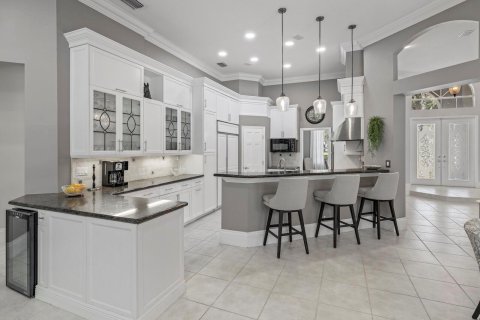 House in Wellington, Florida 4 bedrooms, 304.72 sq.m. № 2158343 - photo 6