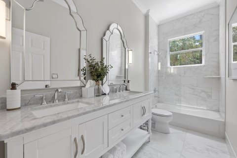 House in Wellington, Florida 4 bedrooms, 304.72 sq.m. № 2158343 - photo 20