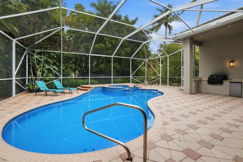 House in Wellington, Florida 4 bedrooms, 304.72 sq.m. № 2158343 - photo 30