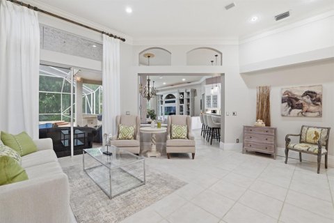 House in Wellington, Florida 4 bedrooms, 304.72 sq.m. № 2158343 - photo 11