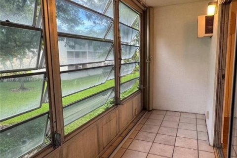 Copropriété à louer à Pembroke Pines, Floride: 1 chambre, 63.64 m2 № 2350936 - photo 5
