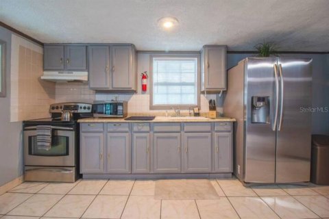Villa ou maison à vendre à Orlando, Floride: 4 chambres, 249.81 m2 № 2095549 - photo 5
