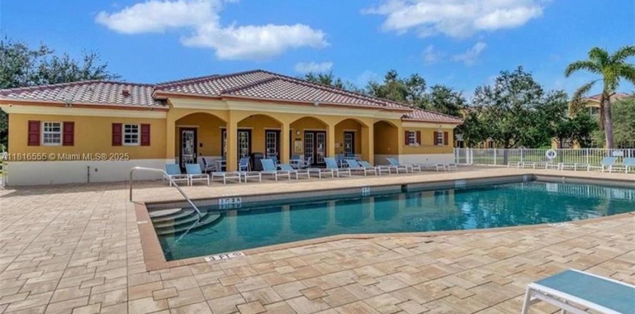 Condo in Fort Myers, Florida, 1 bedroom  № 1783593