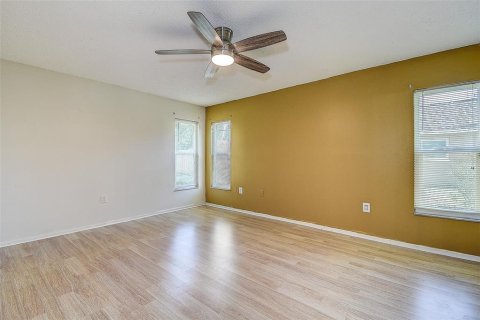 Villa ou maison à vendre à Spring Hill, Floride: 3 chambres, 136.75 m2 № 2416340 - photo 14