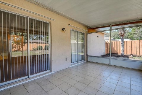 Villa ou maison à vendre à Spring Hill, Floride: 3 chambres, 136.75 m2 № 2416340 - photo 25