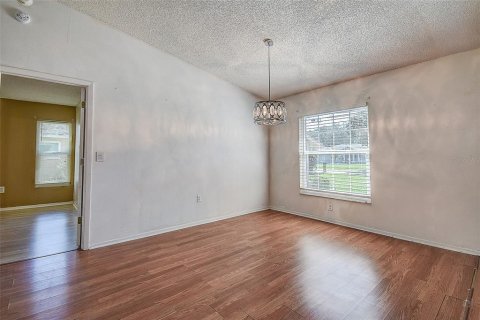 Villa ou maison à vendre à Spring Hill, Floride: 3 chambres, 136.75 m2 № 2416340 - photo 5