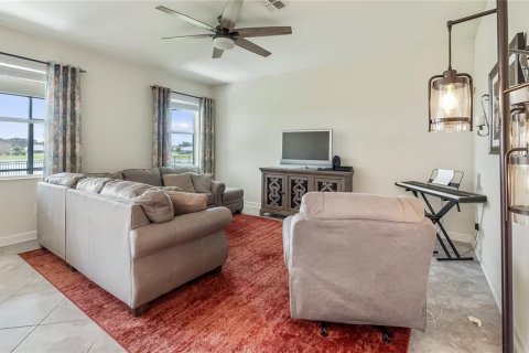 Casa en venta en Orlando, Florida, 3 dormitorios, 160.91 m2 № 1914682 - foto 11