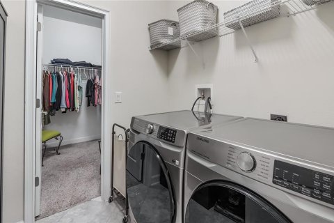 Casa en venta en Orlando, Florida, 3 dormitorios, 160.91 m2 № 1914682 - foto 29