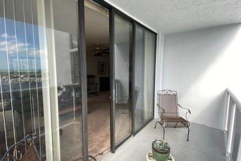 Condo in Aventura, Florida, 2 bedrooms  № 1898288 - photo 3