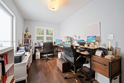 Casa en venta en Coral Gables, Florida, 4 dormitorios, 187.2 m2 № 1950989 - foto 30