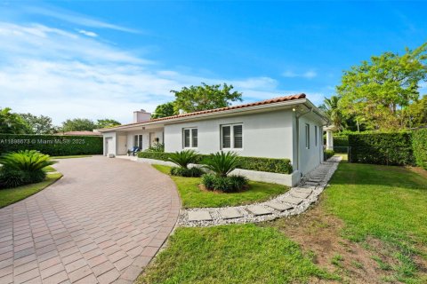 Casa en venta en Coral Gables, Florida, 4 dormitorios, 187.2 m2 № 1950989 - foto 8