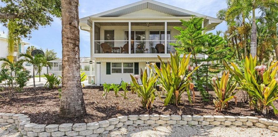 Casa en Fort Myers Beach, Florida 3 dormitorios, 203.64 m2 № 1722503