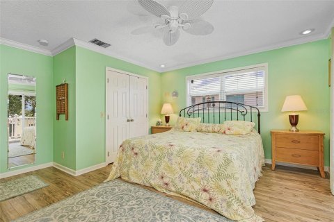 House in Fort Myers Beach, Florida 3 bedrooms, 203.64 sq.m. № 1722503 - photo 12