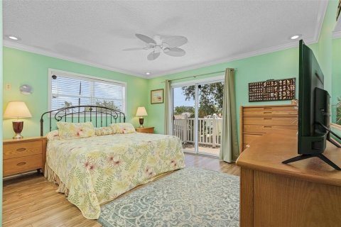 House in Fort Myers Beach, Florida 3 bedrooms, 203.64 sq.m. № 1722503 - photo 13
