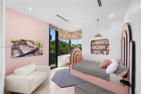 Купить виллу или дом в Майами-Бич, Флорида 8 спален, 690.08м2, № 2018356 - фото 14