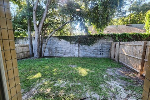 Touwnhouse à louer à Gainesville, Floride: 2 chambres, 90.58 m2 № 2405549 - photo 12