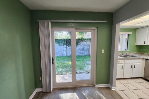 Touwnhouse à louer à Gainesville, Floride: 2 chambres, 90.58 m2 № 2405549 - photo 11