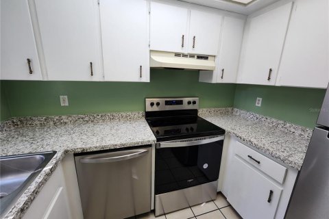 Touwnhouse à louer à Gainesville, Floride: 2 chambres, 90.58 m2 № 2405549 - photo 9