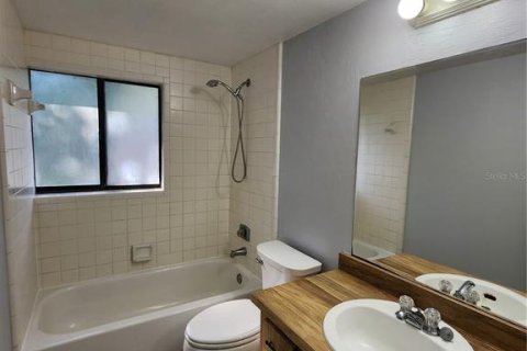 Touwnhouse à louer à Gainesville, Floride: 2 chambres, 90.58 m2 № 2405549 - photo 24