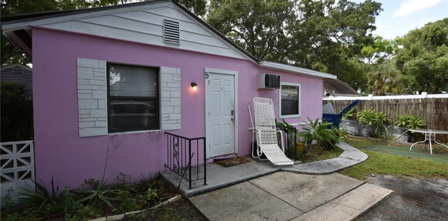 Studio à Largo, Floride № 2385832