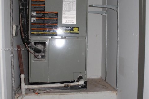 Copropriété à louer à Dania Beach, Floride: 2 chambres, 98.48 m2 № 1997912 - photo 16