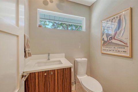 House in Sarasota, Florida 4 bedrooms, 300.07 sq.m. № 1797783 - photo 21