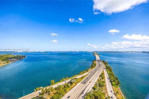 Copropriété à louer à Miami, Floride: 1 chambre, 71.81 m2 № 1975020 - photo 24