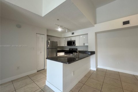 Copropriété à louer à Doral, Floride: 2 chambres, 89.19 m2 № 1993201 - photo 7