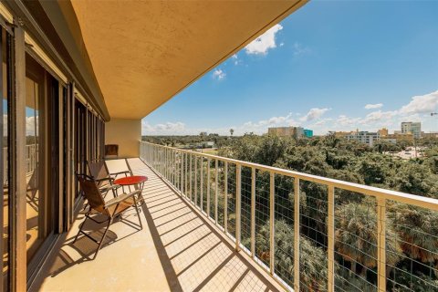 Condo in Clearwater, Florida, 2 bedrooms  № 2419935 - photo 21