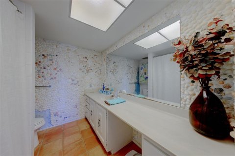 Condo in Clearwater, Florida, 2 bedrooms  № 2419935 - photo 17