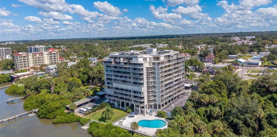Condo in Clearwater, Florida, 2 bedrooms  № 2419935