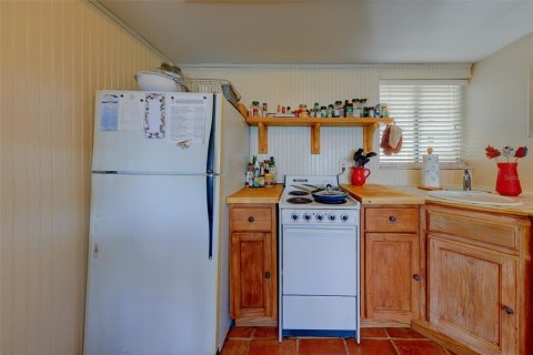 Condo in Clearwater, Florida, 2 bedrooms  № 2419935 - photo 7