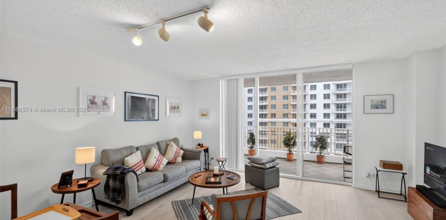 Condo à Miami, Floride, 1 chambre № 1933332