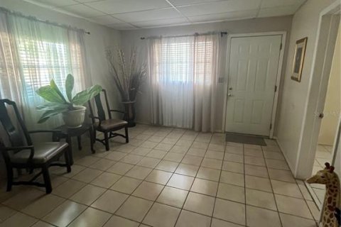 House in Tampa, Florida 3 bedrooms, 170.01 sq.m. № 2151442 - photo 18