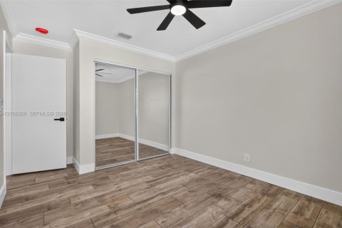 Villa ou maison à vendre à Davie, Floride: 4 chambres, 176.05 m2 № 2414616 - photo 30