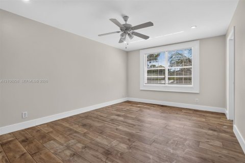 Villa ou maison à vendre à Davie, Floride: 4 chambres, 176.05 m2 № 2414616 - photo 19