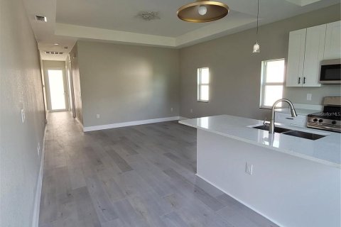 Appartement à louer à Port Charlotte, Floride: 3 chambres, 126.35 m2 № 1758469 - photo 5