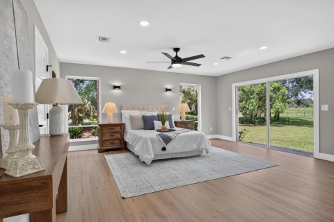 House in Palm City, Florida 5 bedrooms, 324.88 sq.m. № 2249970 - photo 20