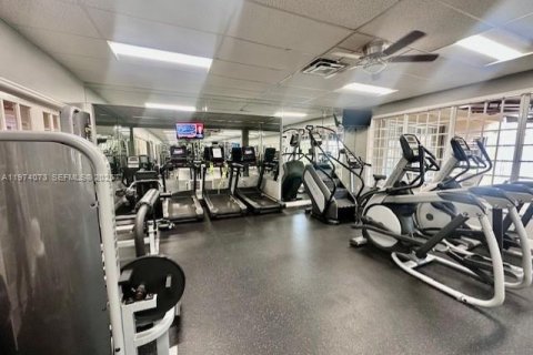 Купить виллу или дом в Хомстед, Флорида 3 спальни, 156.08м2, № 2033638 - фото 27