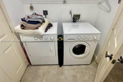 Купить виллу или дом в Хомстед, Флорида 3 спальни, 156.08м2, № 2033638 - фото 5