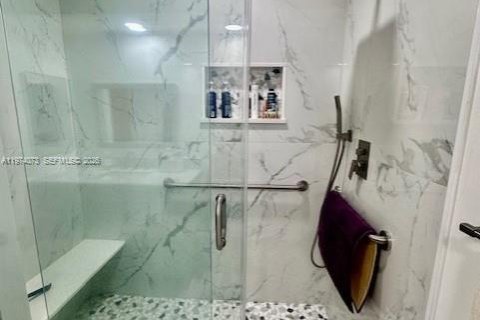 Купить виллу или дом в Хомстед, Флорида 3 спальни, 156.08м2, № 2033638 - фото 11